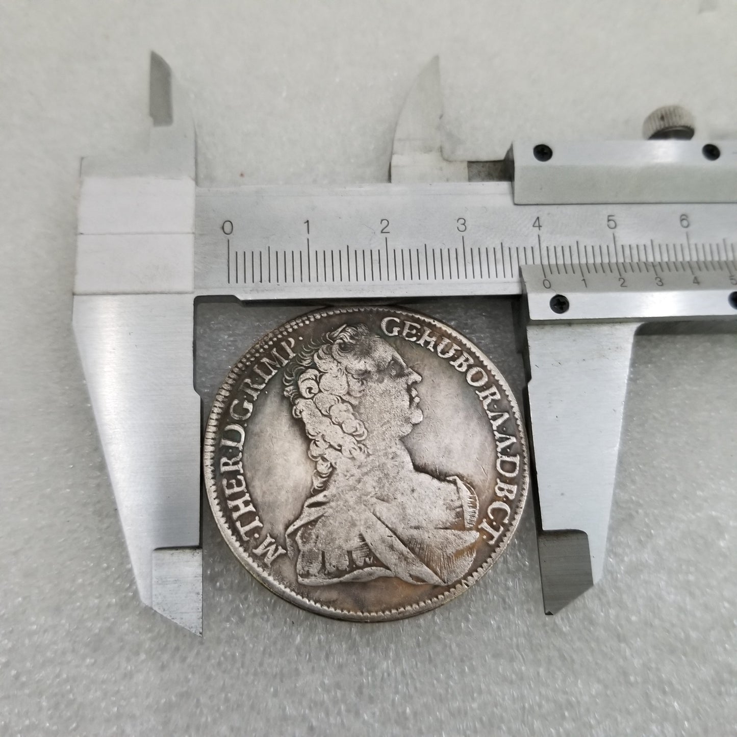 Commemorative Coin 1763 Brass Material Brass Silver Plated Old Silver Dollar Silver Round Collection #2070