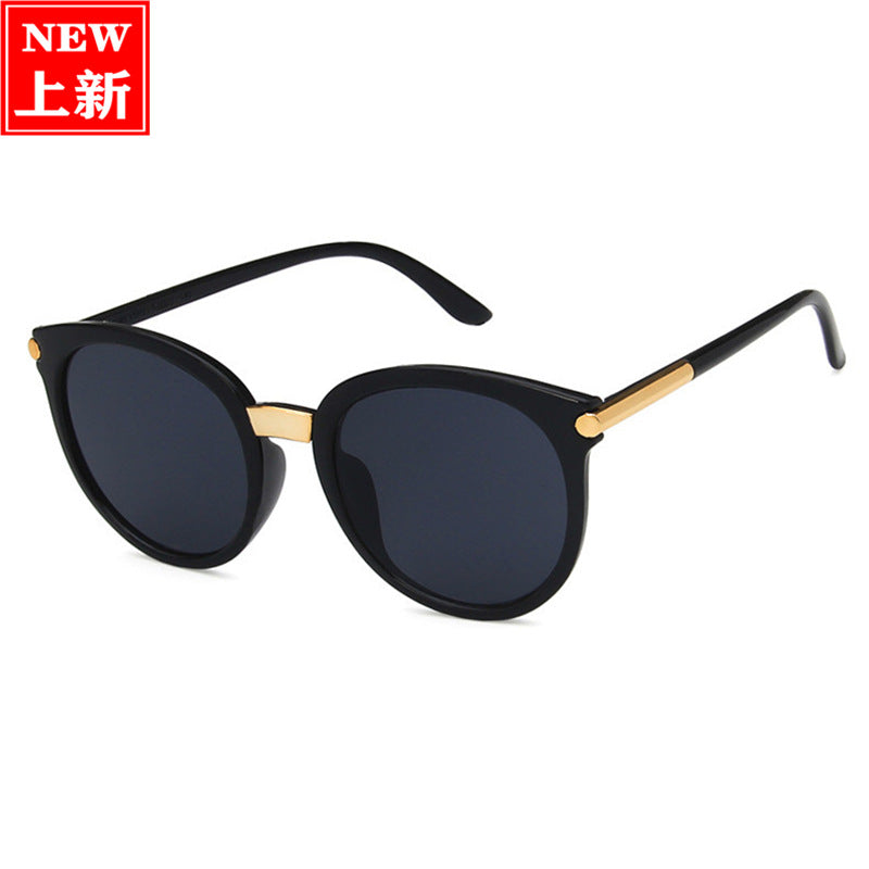 2023 fashion Korean version street shot sunglasses wholesale women's large frame sunglasses personalized round frame sunglasses