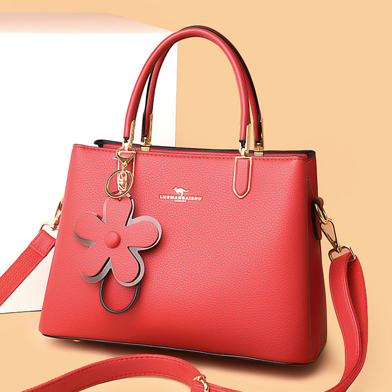 Women's bag 2023 new autumn and winter temperament handbag fashionable large capacity versatile shoulder messenger bag one piece delivery