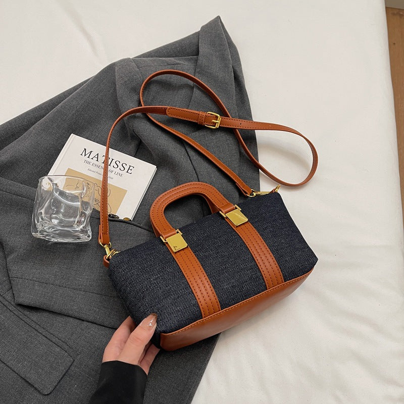 Winter new small bag women's 2024 fashion foreign simple handbag retro bowling commuter messenger bag bag