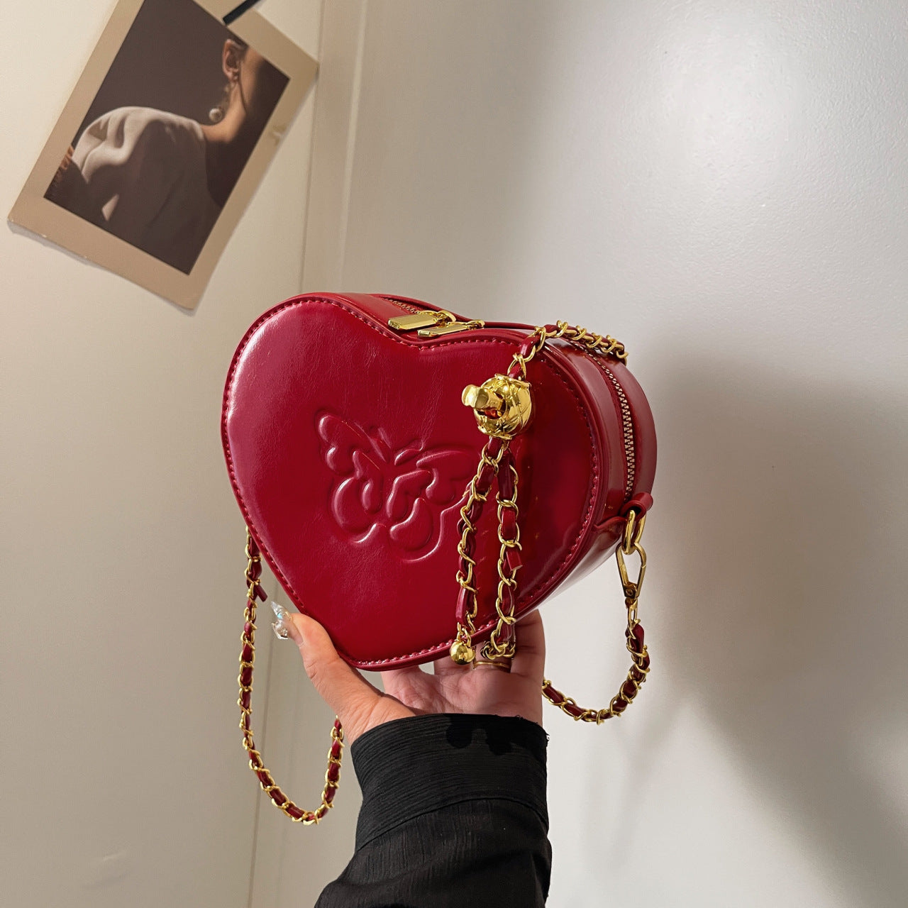Women's bag new solid color PU heart-shaped fashion butterfly printing trend love bag niche design chain messenger bag