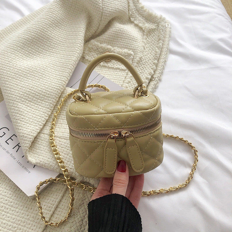 Xiaoxiangfeng bag women's 2023 new Internet celebrity live broadcast portable shoulder bag fashion diamond mini messenger bag tide
