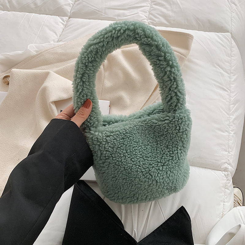 2023 autumn and winter new trend fluffy women's bag granular wool vegetable basket handbag plush cute bucket bag