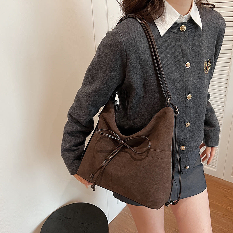 Women's bag 2024 autumn new foreign style large capacity casual simple niche retro fashion personalized shoulder tote bag