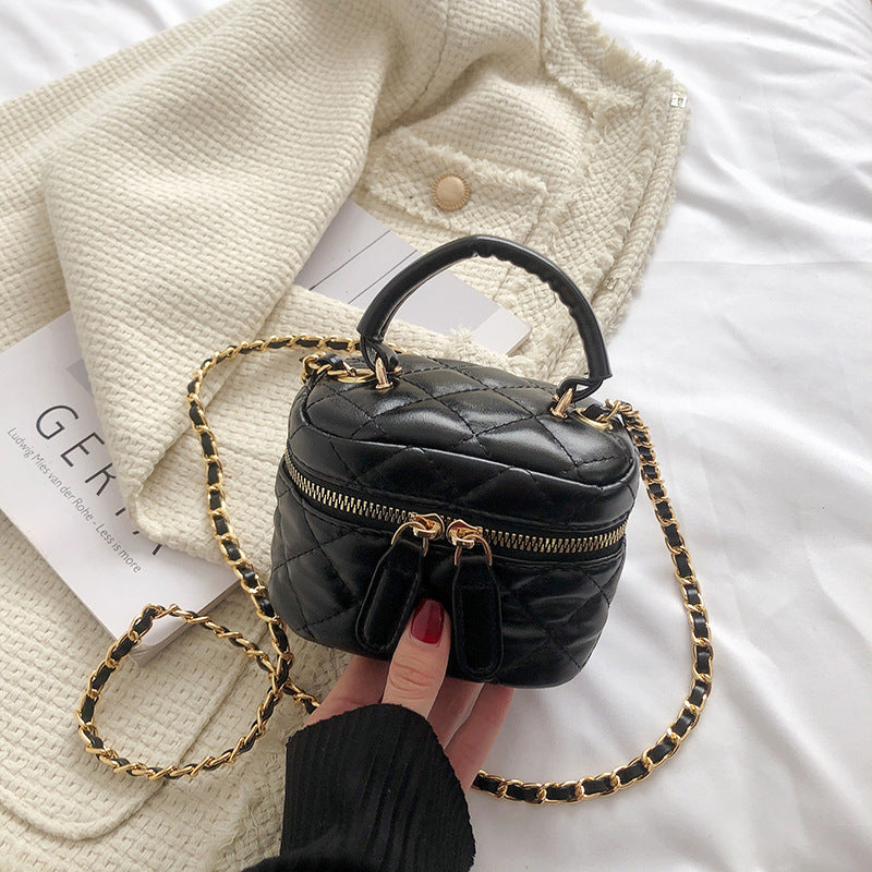 Xiaoxiangfeng bag women's 2023 new Internet celebrity live broadcast portable shoulder bag fashion diamond mini messenger bag tide