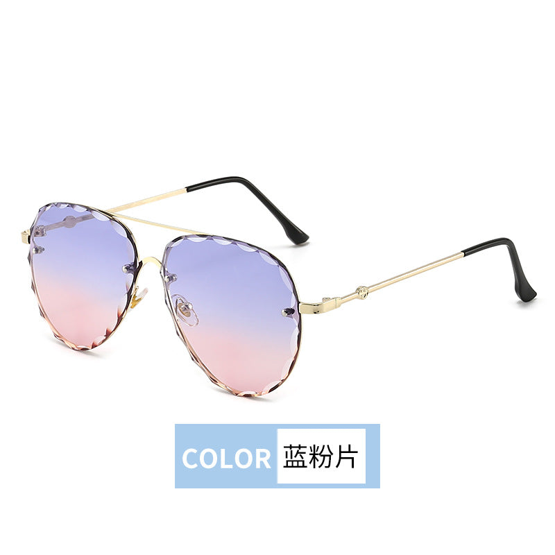 2022 new fashionable retro men's and women's sunscreen toad glasses European and American personalized metal large frame pilot sunglasses