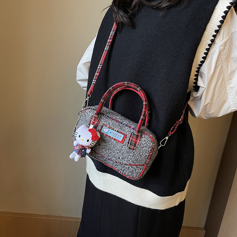 Winter hand carry plush contrasting color plaid small square bag 2024 new fashion casual foreign style literary fluff shoulder bag