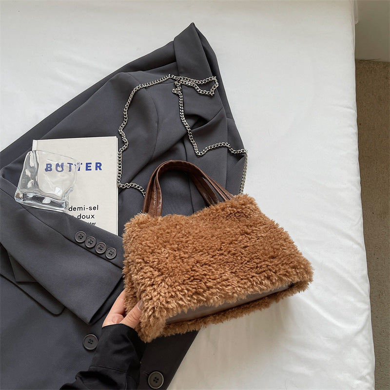 Winter large-capacity plush bag women's 2024 new women's bag simple and fashionable shoulder bag plush small square bag