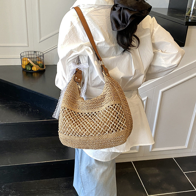 Woven bag women's 2025 spring new fashionable large-capacity beach bag casual simple commuter retro messenger bag