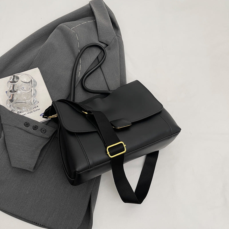 Women's bag autumn and winter large-capacity commuter bag new 2023 simple underarm bag niche high-end single shoulder messenger bag
