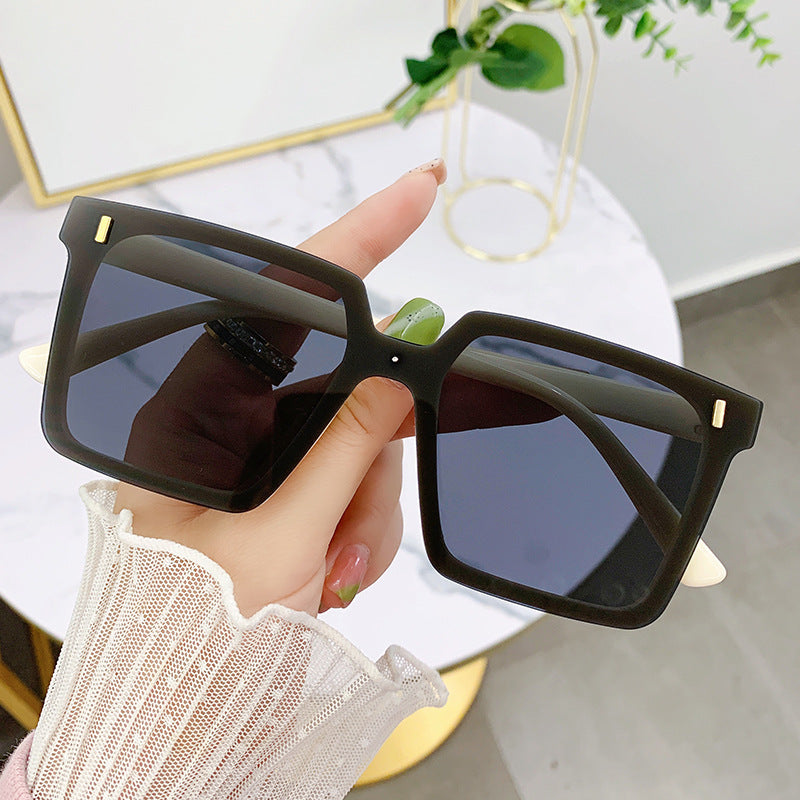 2023 new one-piece sunglasses summer trendy couple large-frame sunglasses fashionable wear sunshades advanced sense