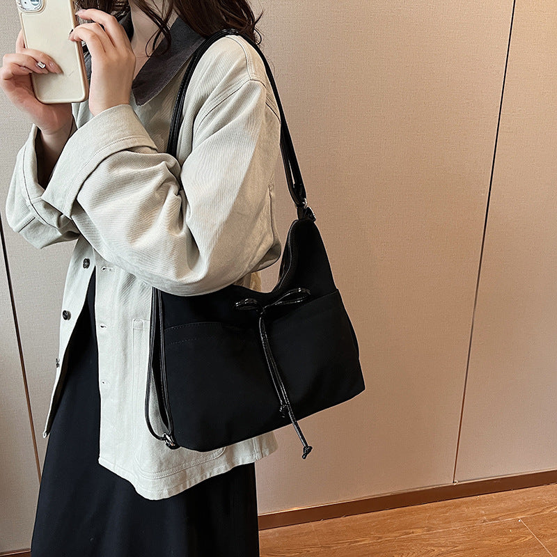 Women's bag 2024 autumn new foreign style large capacity casual simple niche retro fashion personalized shoulder tote bag