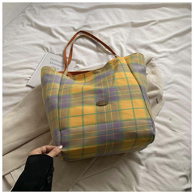 College student canvas bag women's 2024 autumn new fashion plaid large-capacity shoulder bag commuter tote bag