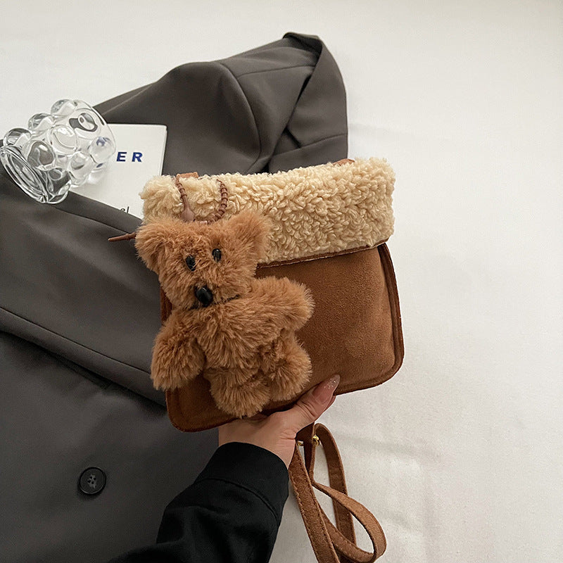 Wool lamb shoulder bag women's bag retro leather velvet messenger bag 2024 autumn and winter new sweet wind atmosphere plush bag