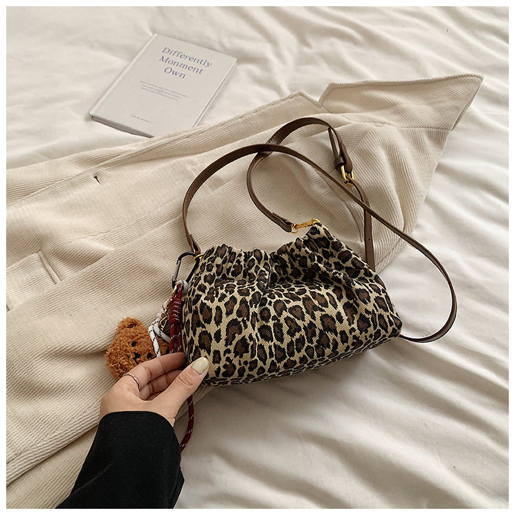 Women's bag fashion leopard print women's bucket bag 2024 autumn new drawstring lucky bag bag chain shoulder messenger bag