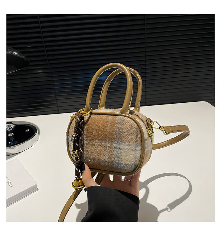 Woolen plaid bowling bag women's bag winter new shoulder messenger bag contrasting color retro style portable small square bag