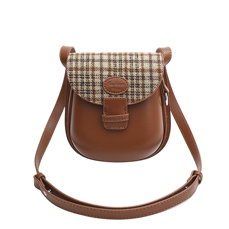 2023 autumn and winter fashion mini portable shoulder bag women's plaid splicing retro messenger small square bag texture mobile phone bag