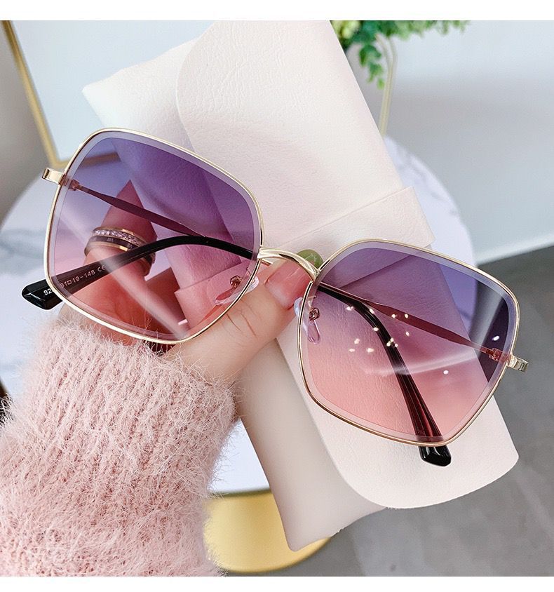 2023 new high-end large-frame sunglasses, UV-proof metal trimmed blush, big face and thin sunglasses for women