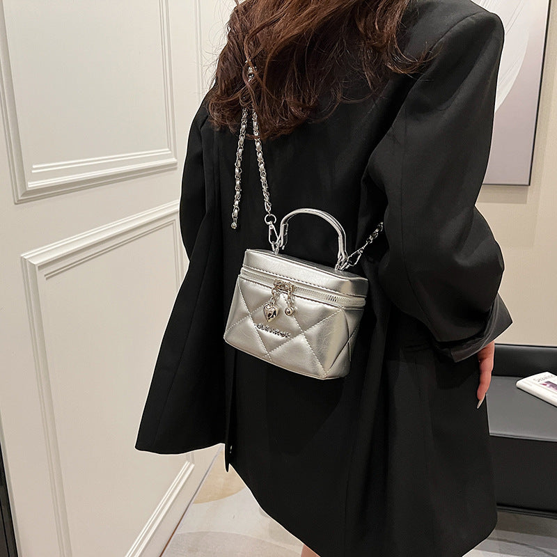 Xiaoxiangfeng handbag bag 2024 new embroidery thread versatile box bag high-end fashion simple shoulder messenger bag