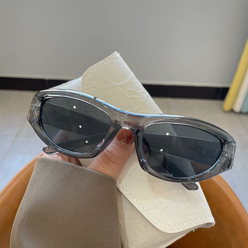 Y2K millennial style purple sunglasses women's high sense funny Internet celebrity photo sunglasses 2025 new retro
