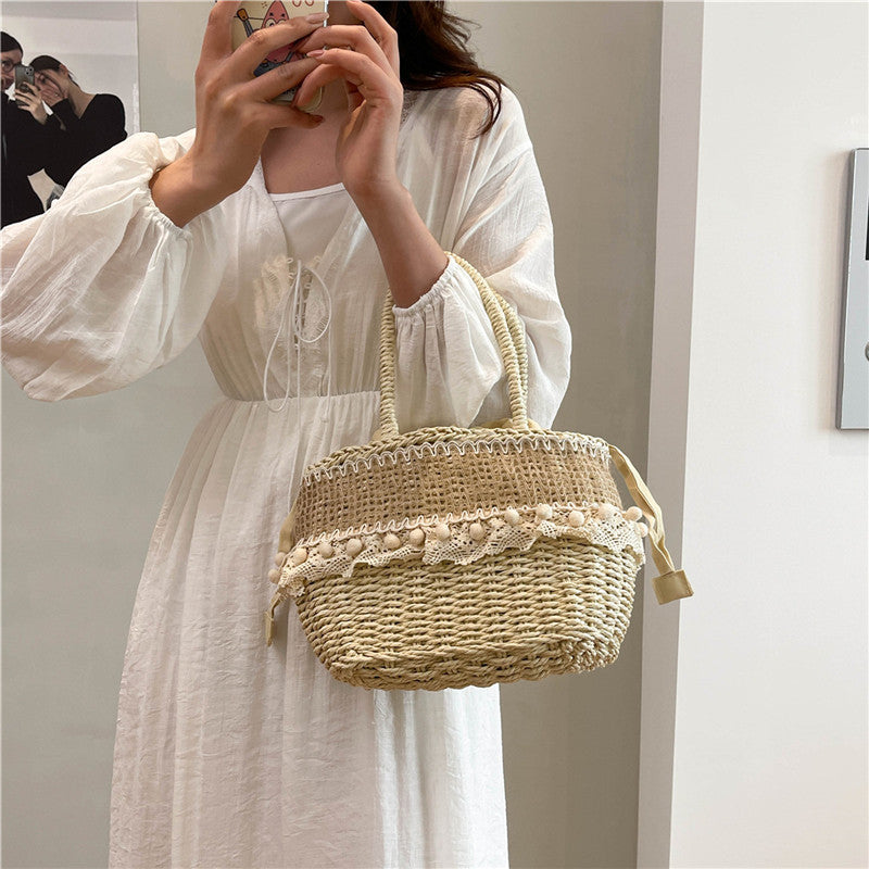 Wenyi style hand-woven straw bag 2025 new fashion seaside vacation lace large-capacity strap handbag