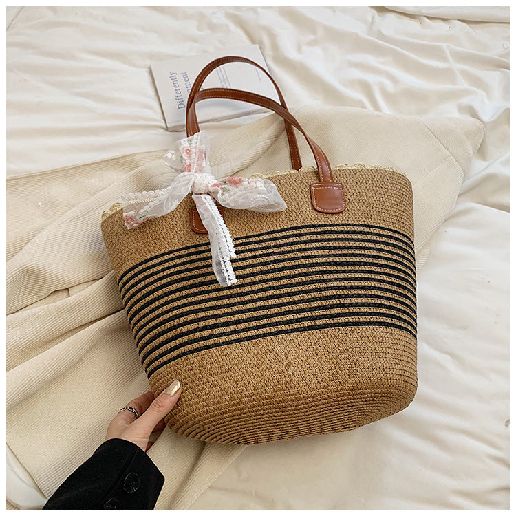 Woven straw large-capacity bag women's 2024 new summer foreign style shoulder bag seaside beach commuter tote bag