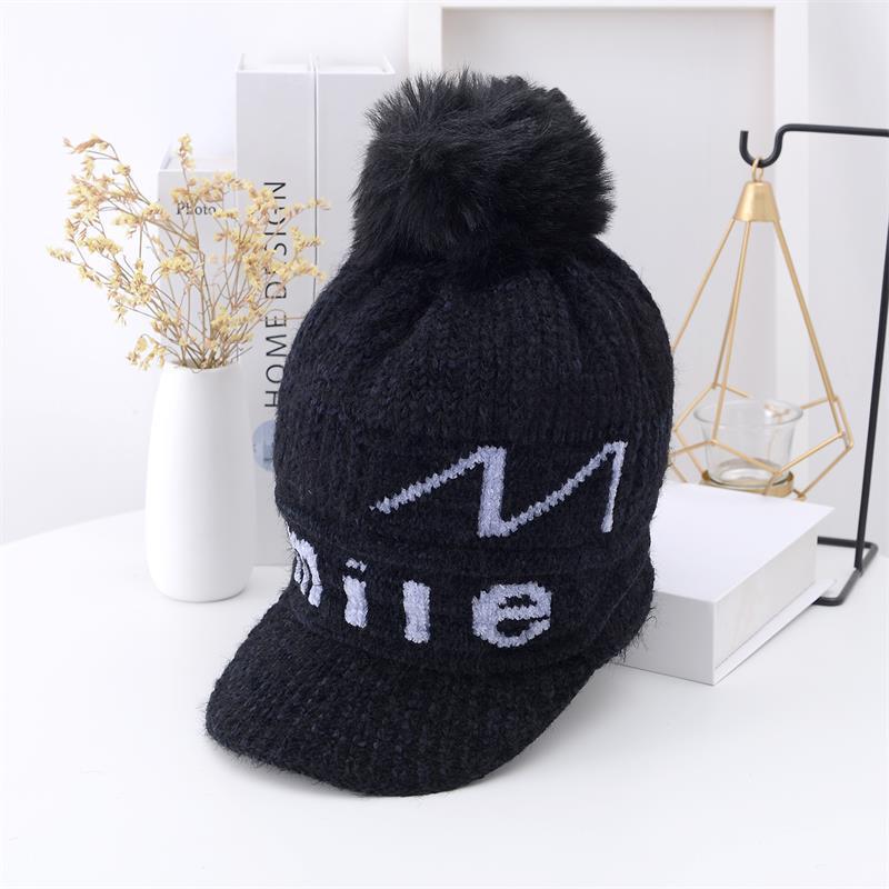 Winter chenille fleece warm women's knitted hat, Korean version of women's thickened duck tongue wool pullover ear hat tide