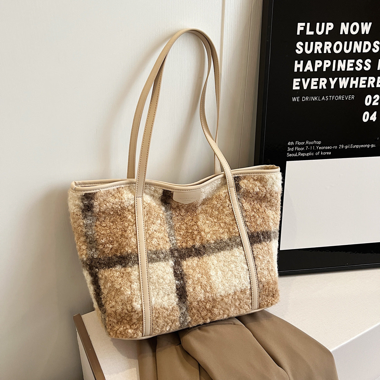 Woolen plaid single shoulder women's bag 2024 autumn and winter new niche versatile underarm large-capacity textured tote bag