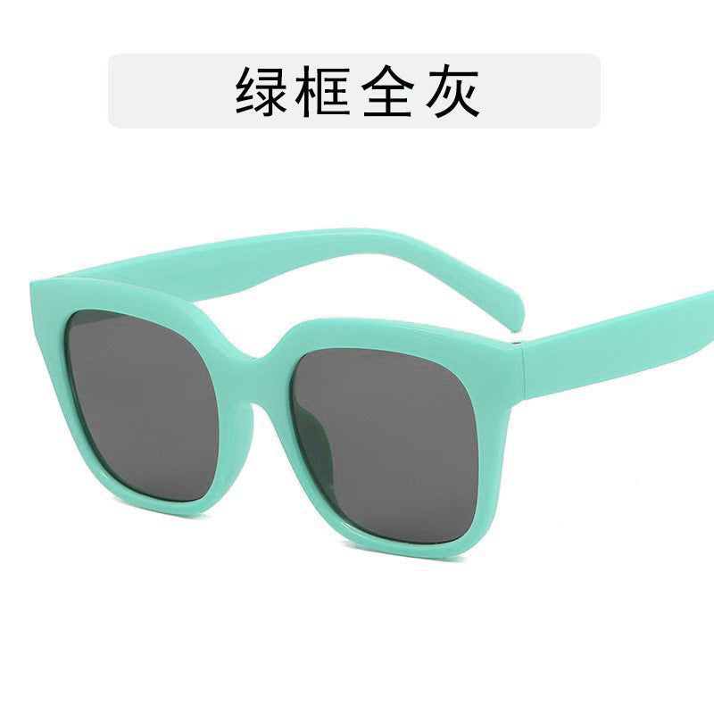 Women's sunglasses classic elegant ultra-light sunglasses men's Douyin Internet celebrity sunglasses wholesale stall