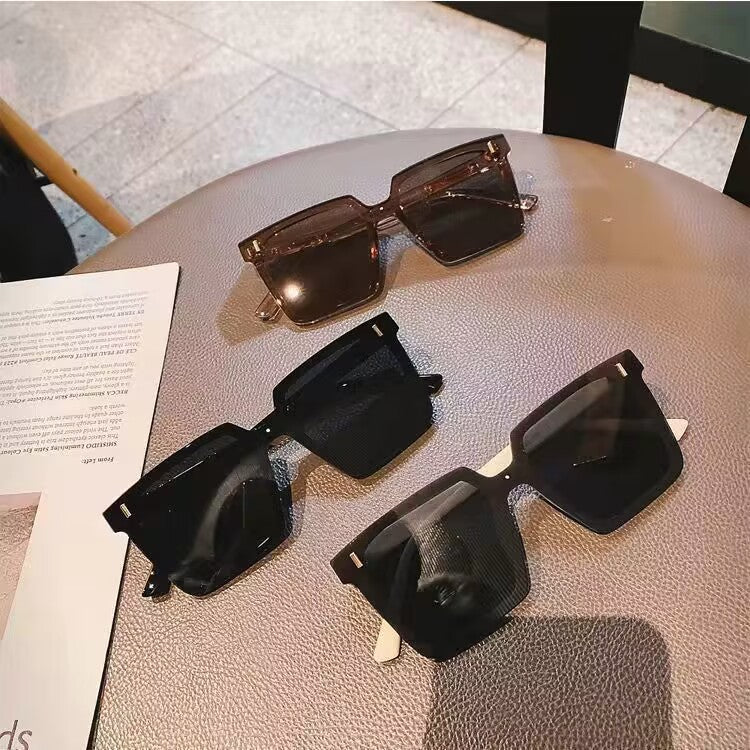 2023 new one-piece sunglasses summer trendy couple large-frame sunglasses fashionable wear sunshades advanced sense