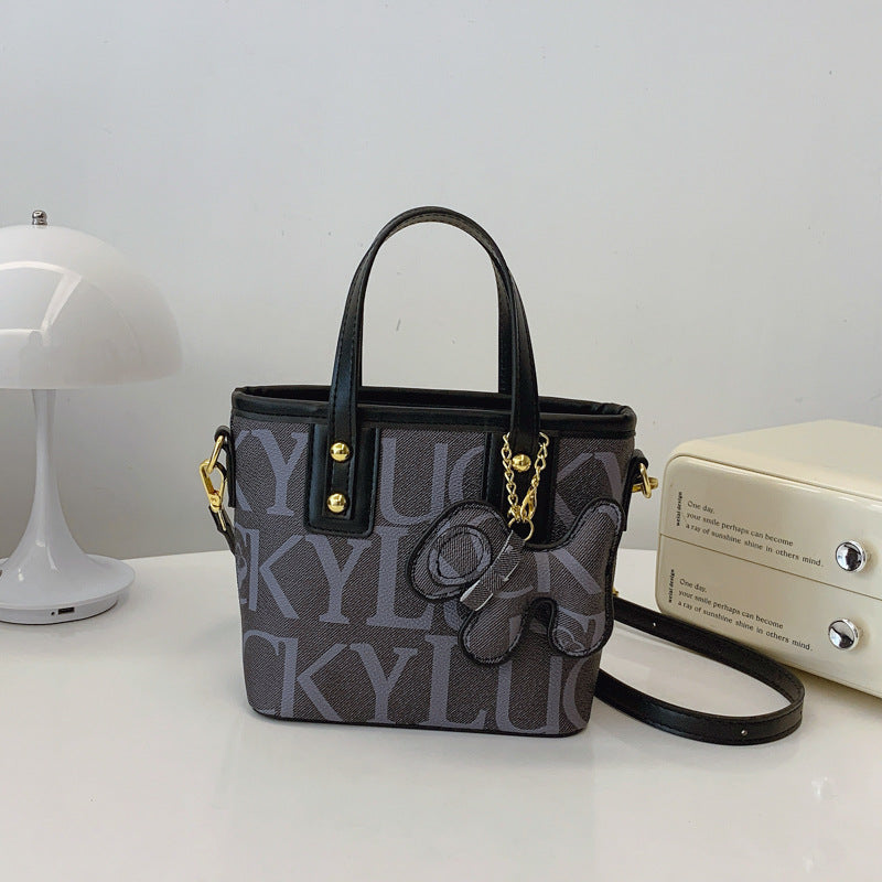 Women's high-end printed small bag Women's 2025 new large-capacity commuter shoulder crossbody vegetable basket bucket bag