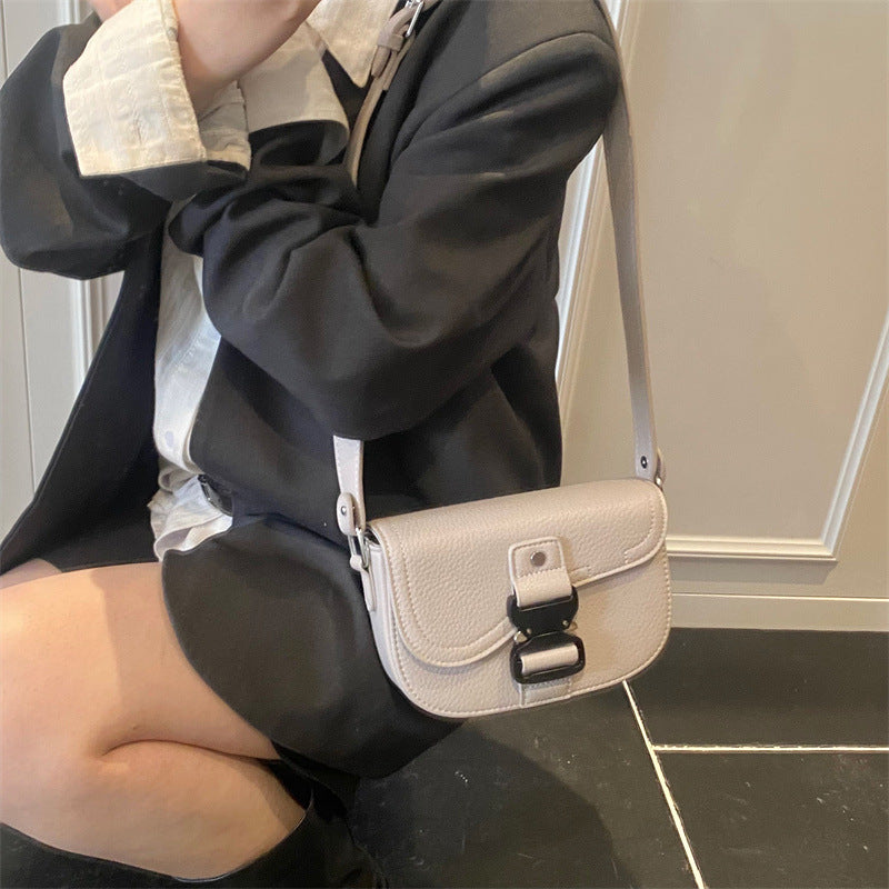 Women's messenger bag Women's bag Messenger bag Saddle bag Fashion 2025 Spring new foreign style shoulder bag Small square bag