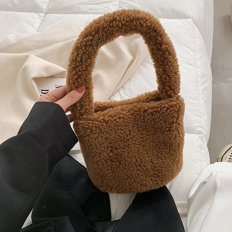2023 autumn and winter new trend fluffy women's bag granular wool vegetable basket handbag plush cute bucket bag