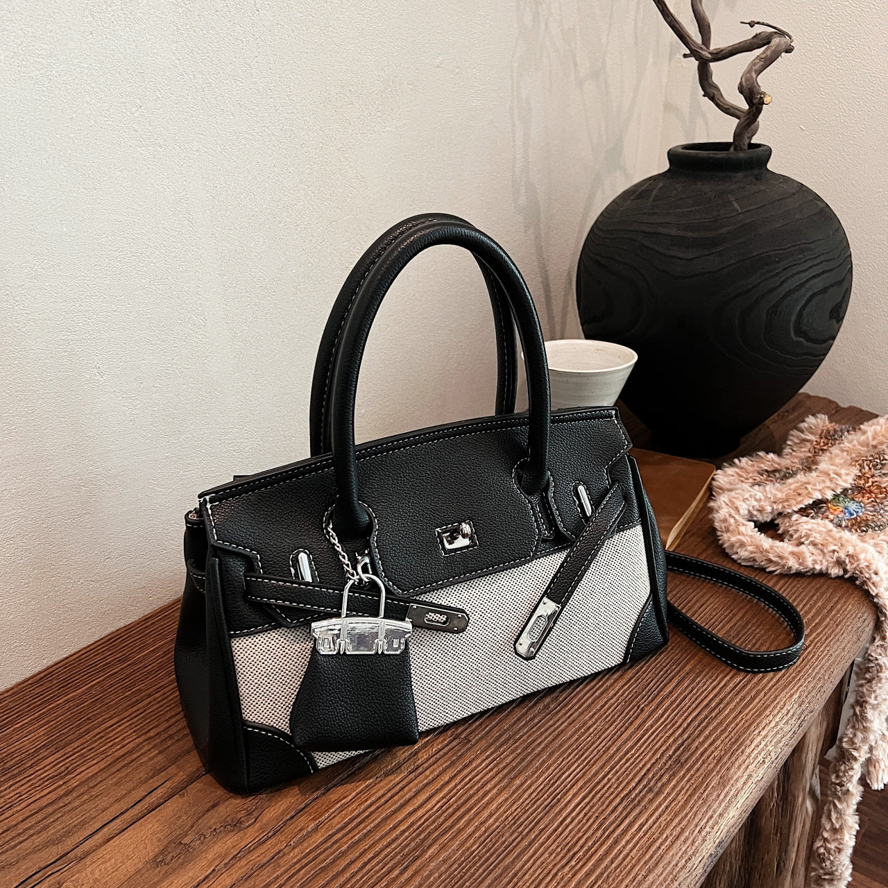 Wholesale cross-border premium texture retro portable platinum bag niche light luxury large capacity shoulder bag trendy commuter bag