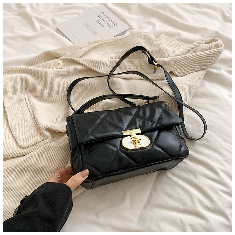 Women's simple texture lock small bag Women's 2025 spring new foreign style ins messenger bag Korean version small square bag