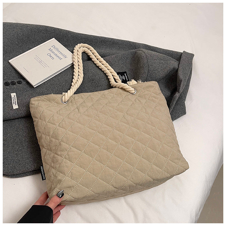 Winter large-capacity casual tote bag women's new diamond simple commuting shoulder bag college student class handbag