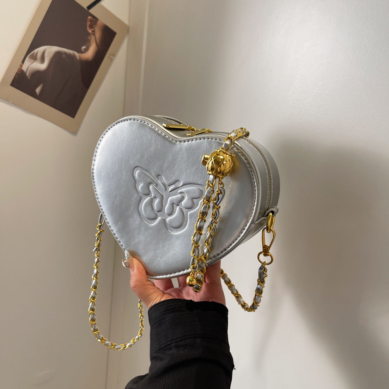 Women's bag new solid color PU heart-shaped fashion butterfly printing trend love bag niche design chain messenger bag