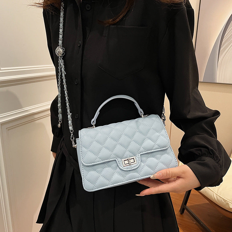 Xiaoxiangfeng diamond chain small square bag women's bag 2024 new versatile shoulder messenger bag simple portable underarm bag