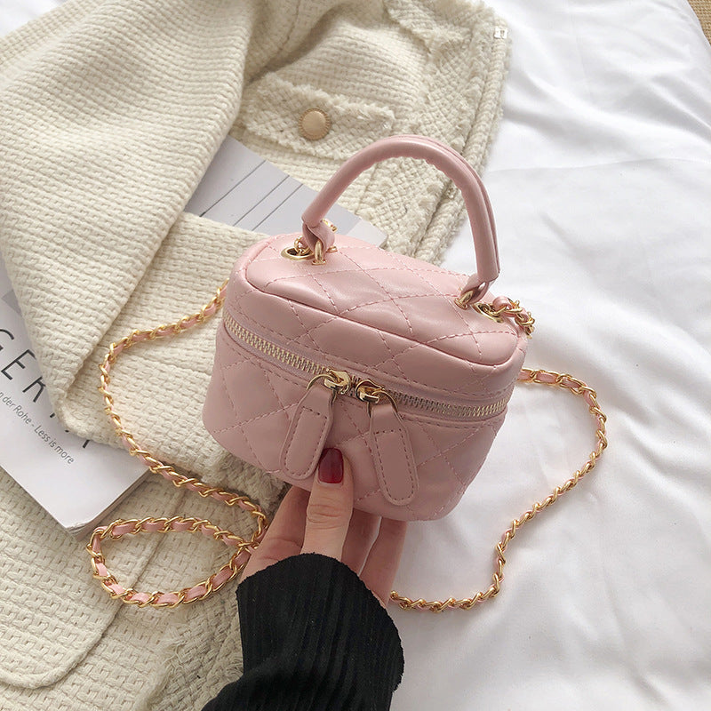 Xiaoxiangfeng bag women's 2023 new Internet celebrity live broadcast portable shoulder bag fashion diamond mini messenger bag tide