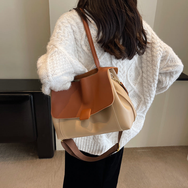 Women's bag autumn and winter large-capacity commuter bag new 2023 simple underarm bag niche high-end single shoulder messenger bag