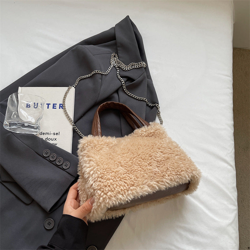 Winter large-capacity plush bag women's 2024 new women's bag simple and fashionable shoulder bag plush small square bag