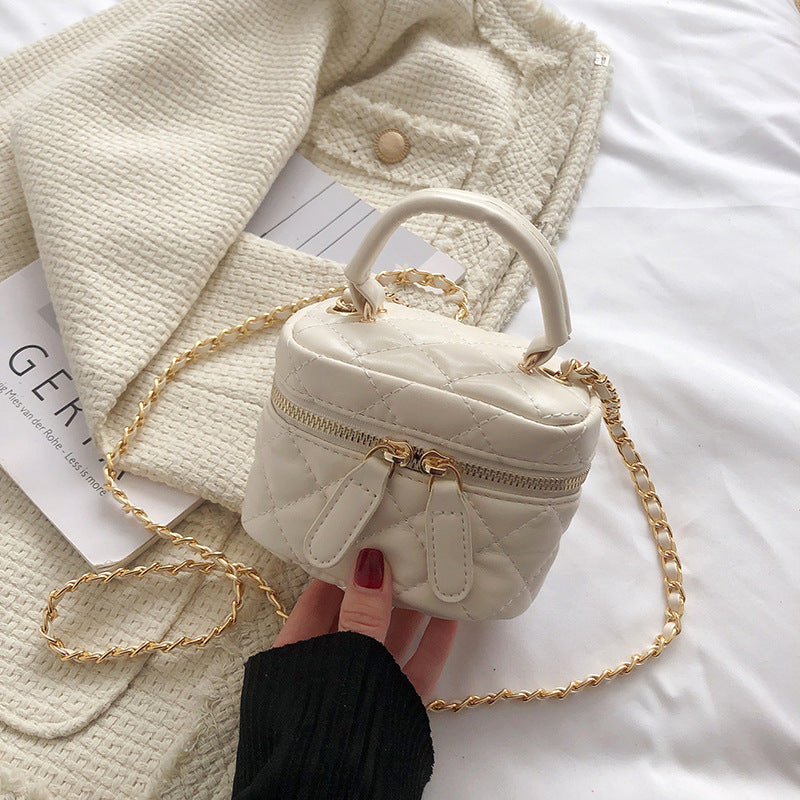Xiaoxiangfeng bag women's 2023 new Internet celebrity live broadcast portable shoulder bag fashion diamond mini messenger bag tide