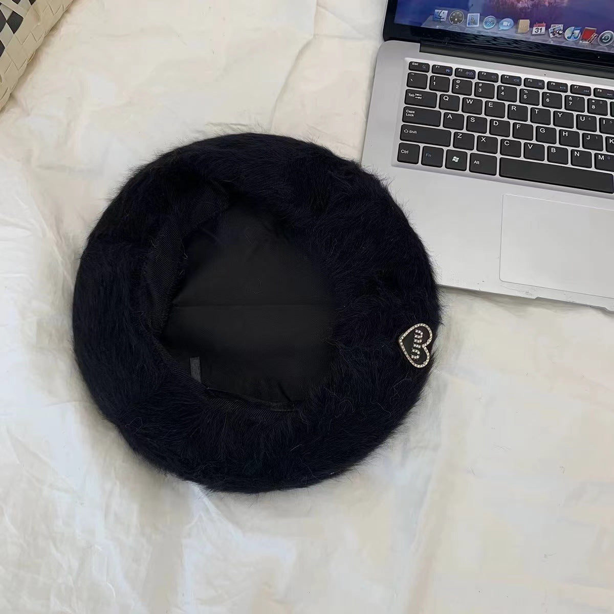 Waxy Jiji~ Sweet white rabbit fur beret children autumn and winter 24 new face small big head circumference painter hat