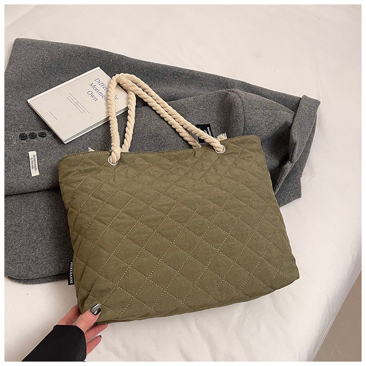 Winter large-capacity casual tote bag women's new diamond simple commuting shoulder bag college student class handbag