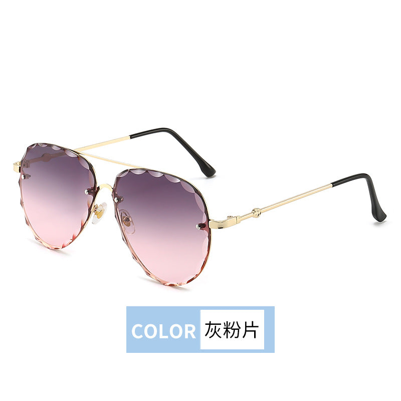 2022 new fashionable retro men's and women's sunscreen toad glasses European and American personalized metal large frame pilot sunglasses