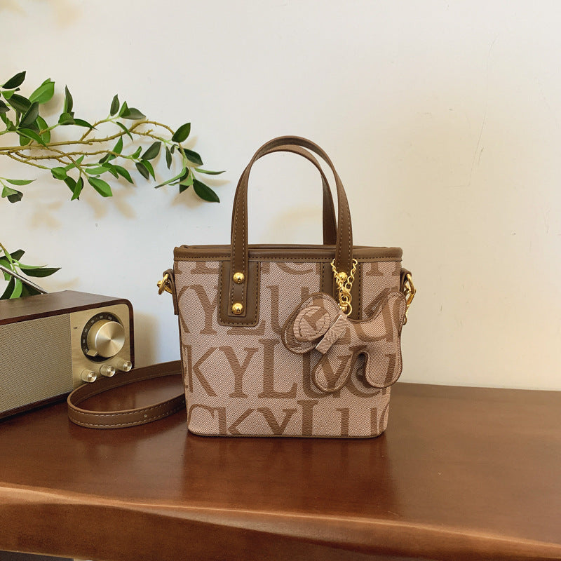 Women's high-end printed small bag Women's 2025 new large-capacity commuter shoulder crossbody vegetable basket bucket bag