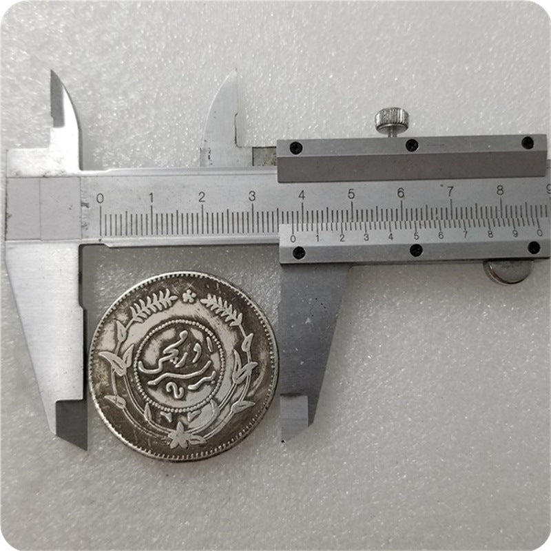 Wandering coin handicrafts Thickened Minguo six brass material Dihua silver round bureau made one or two commemorative coins silver dollar #0299