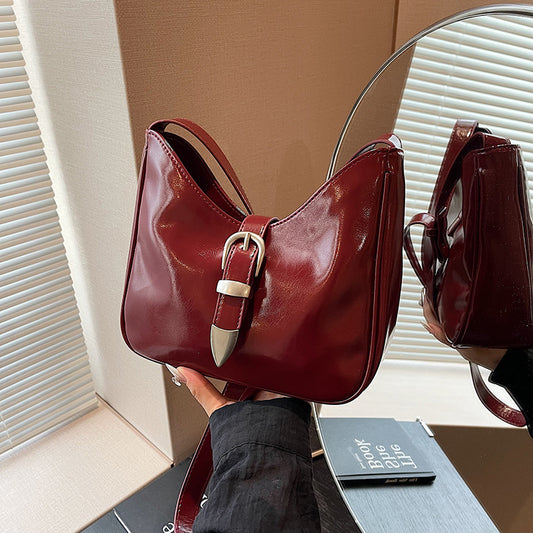Women's messenger bag 2024 autumn simple belt buckle commuter shoulder bag underarm oil wax leather fashion handbag tide