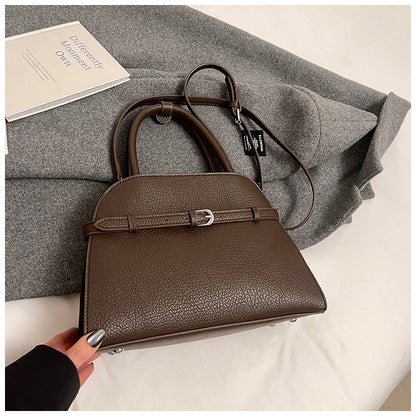 Winter new retro style commuter large-capacity handbag fashionable niche simple solid color Korean version commuter messenger bag