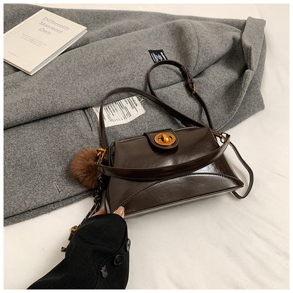 Winter new fashion trend exquisite small square bag gentle women's shoulder messenger bag women's bag retro bucket bag